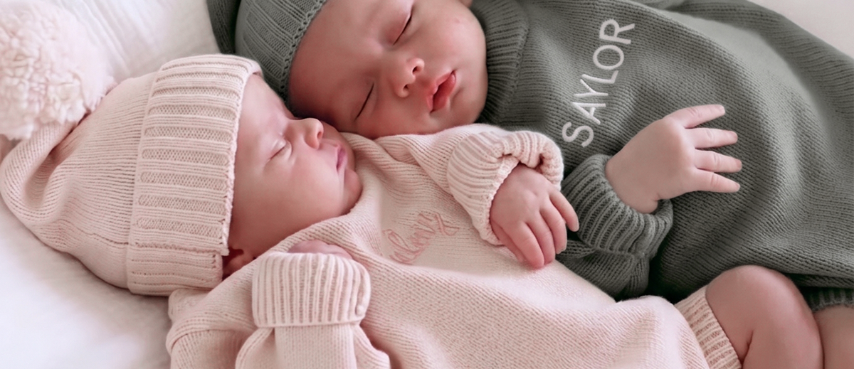 personalized-twin-baby-gifts-coordinating-sets-individual-ideas-they