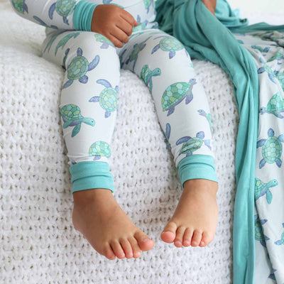 turtle two piece pajama set for toddlers and kids