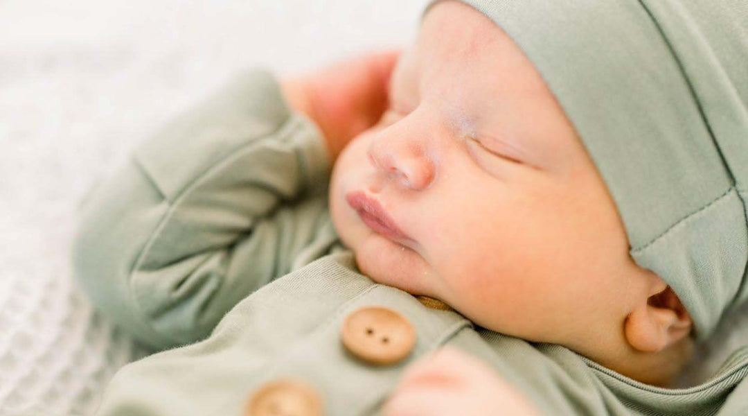 Gender Neutral Newborn Clothes & Outfits
