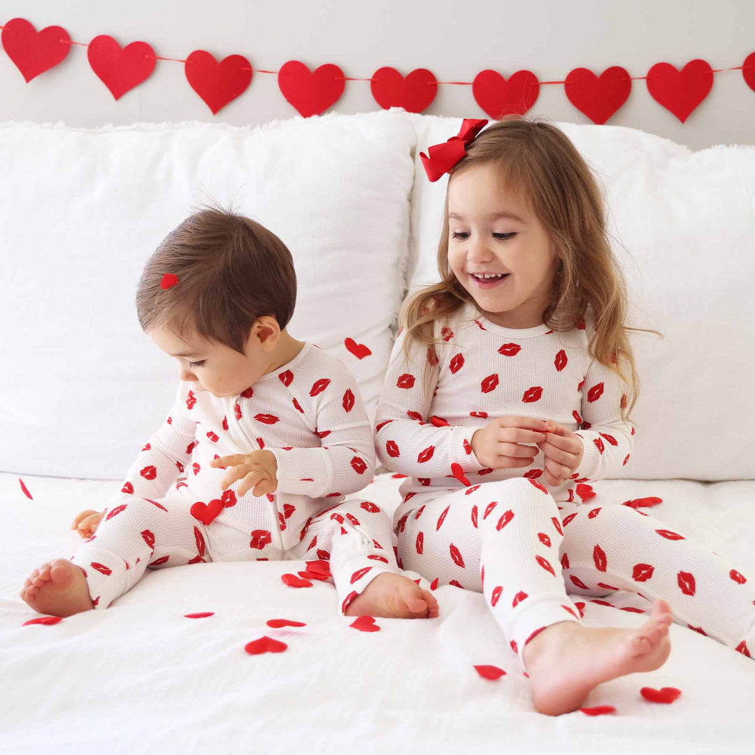 little kisses group image 