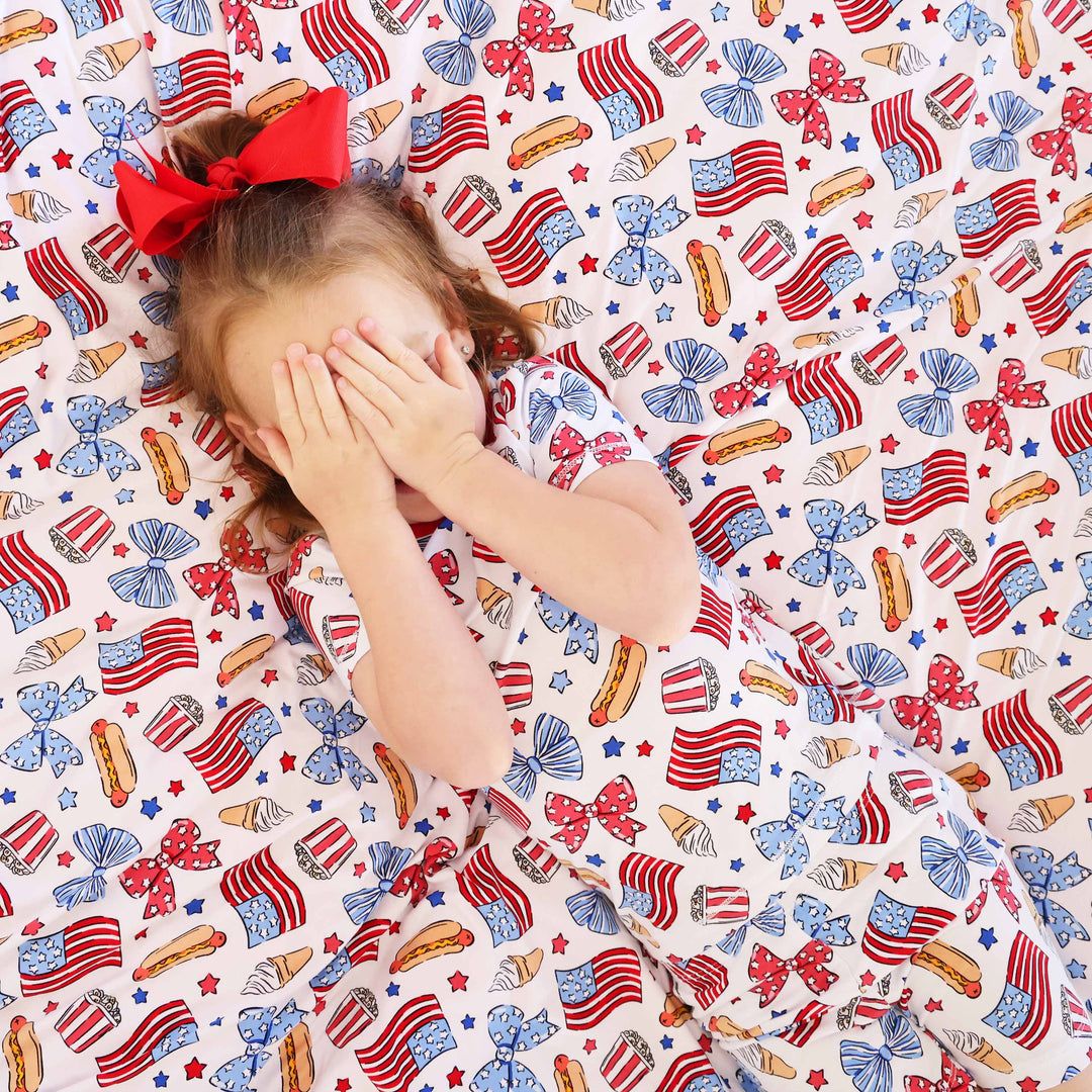 Party In the USA | Bows