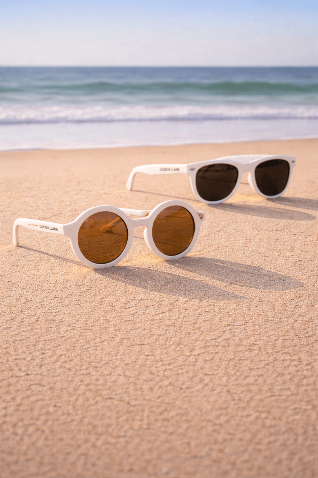 free gift white sunglasses