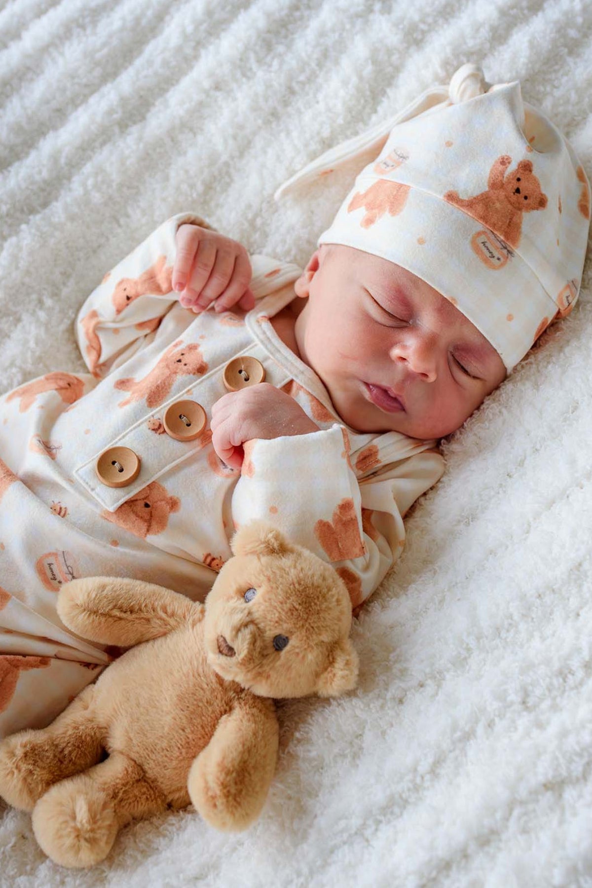 Newborn Baby Knot Gown & Hat Set | Honey Bear