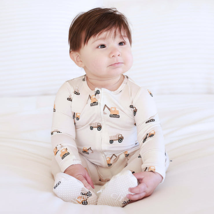 little builder footie square