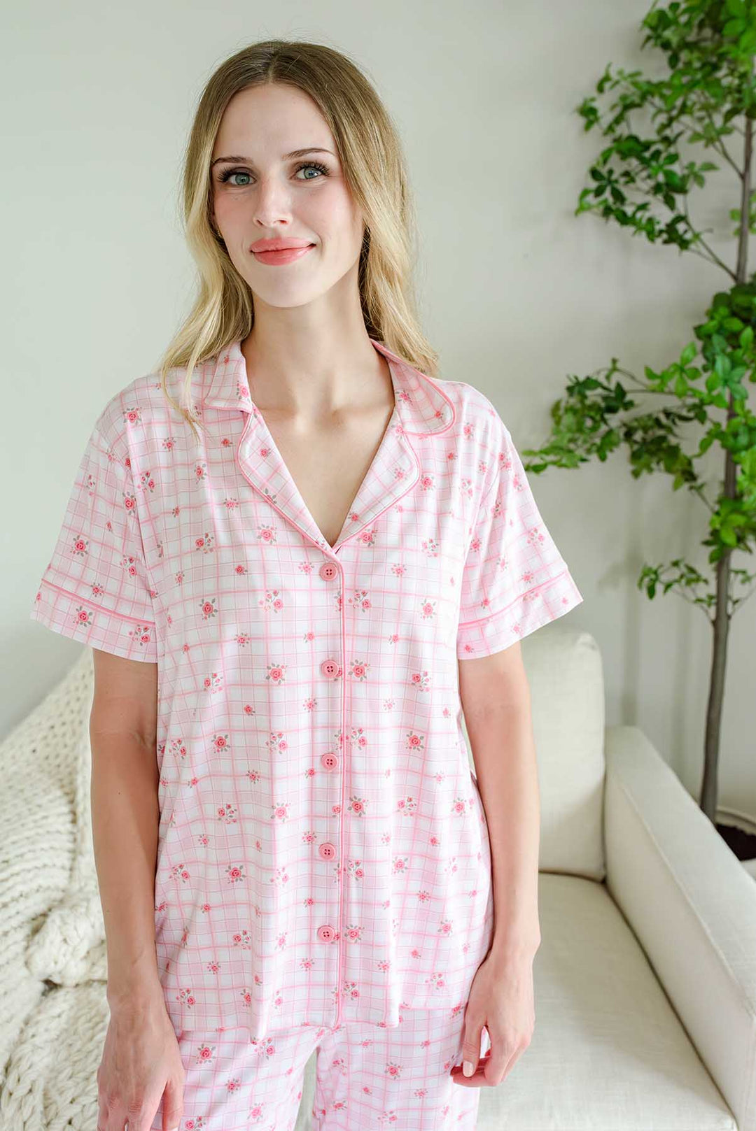 primrose plaid mom solo shot