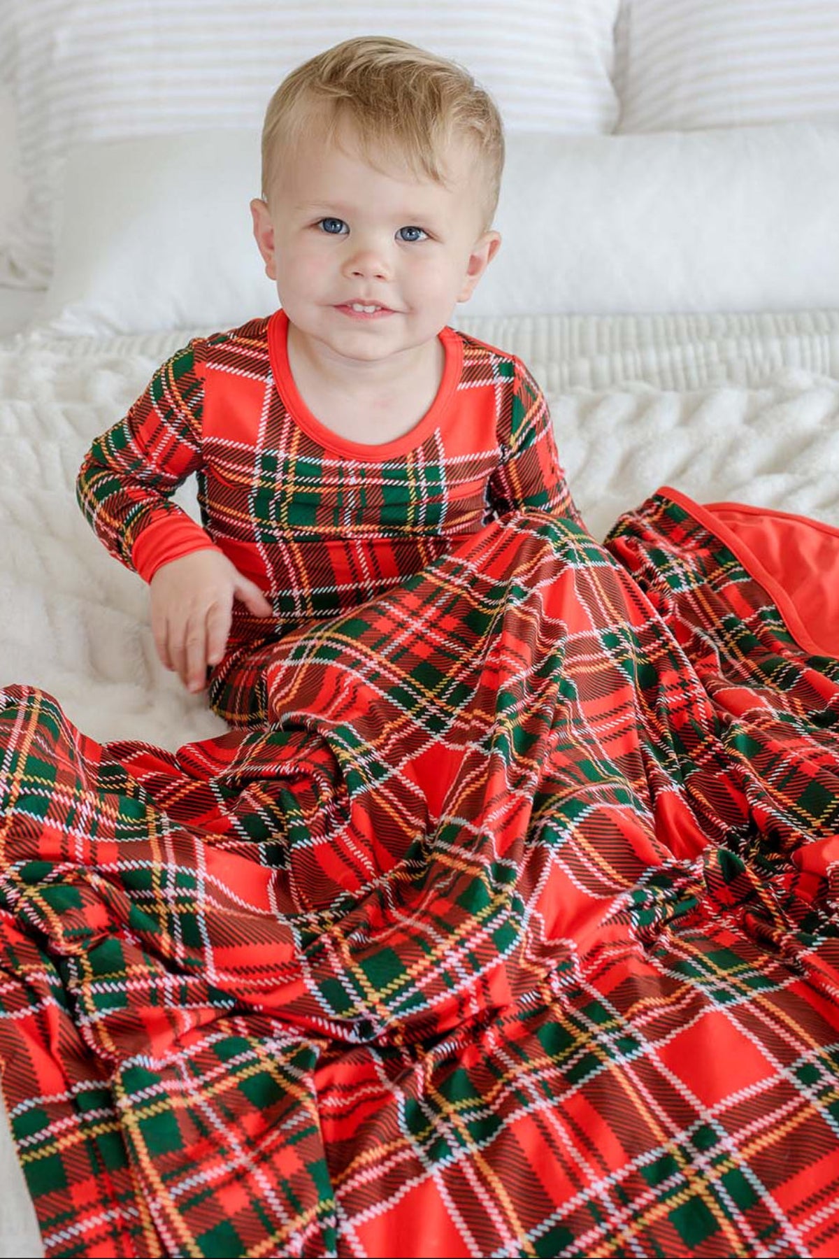 Christmas Double-Sided Bamboo Blanket | Plaid Tidings