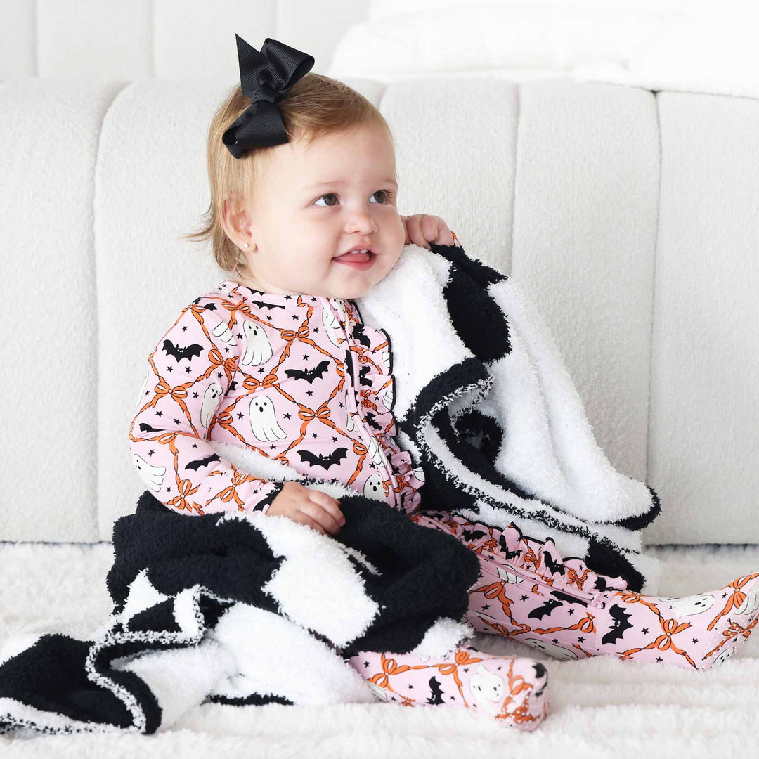 cuddlelane luxe bat microfiber blanket 