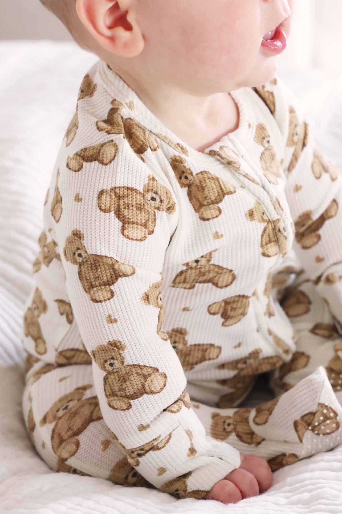 BABY メアリーヌ ケープ Beary Sweet Bamboo Waffle One-Piece Footie | Caden Lane