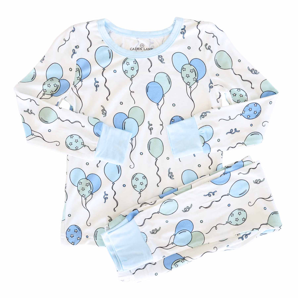 long sleeve blue balloon bamboo pajama set for kids 