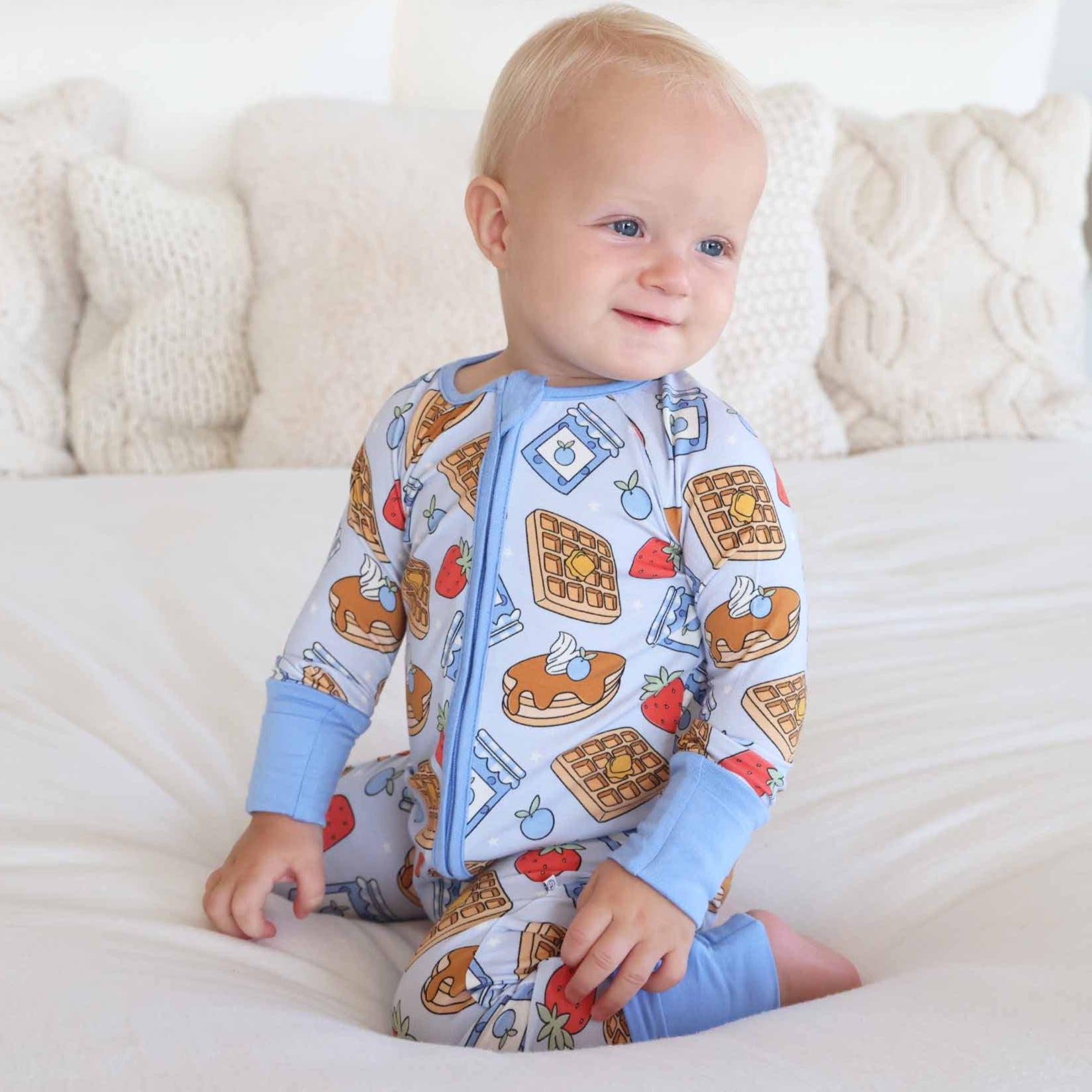 Sweet Stacks Convertible Zip Romper | Blue