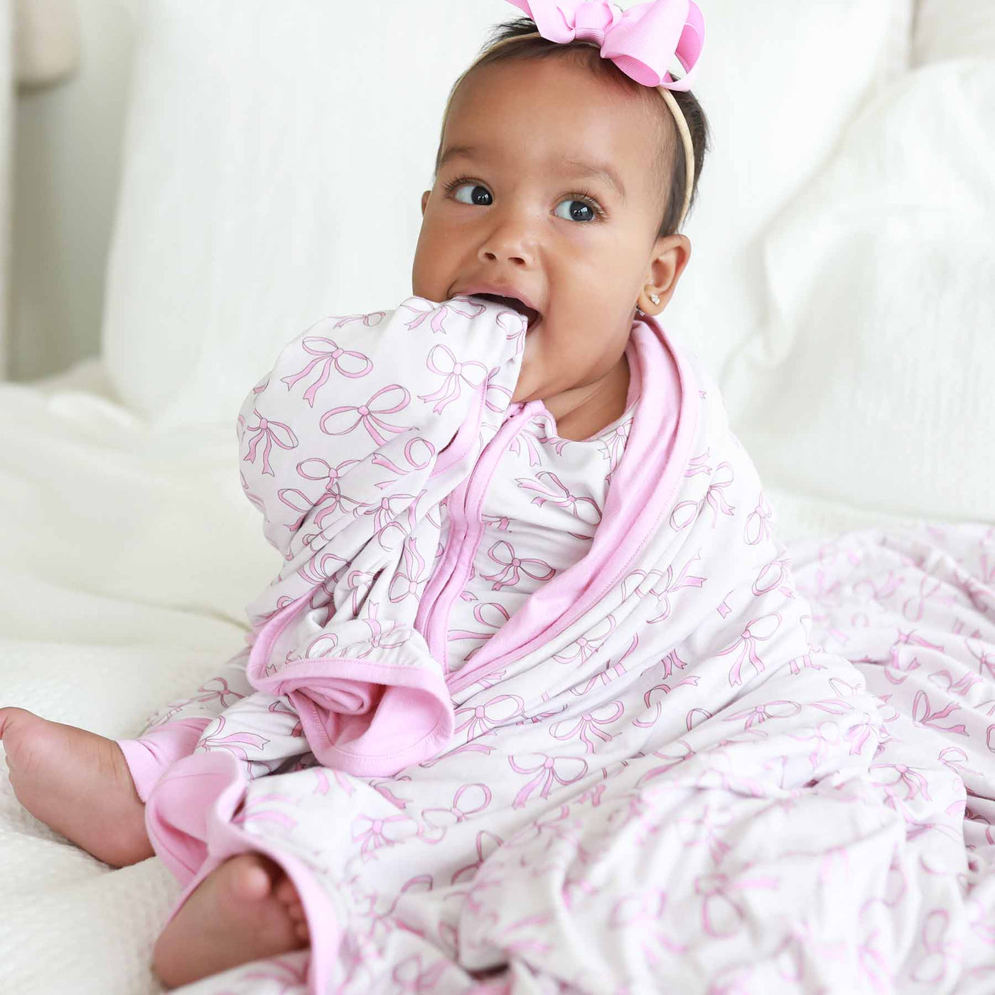 pink bow bamboo blanket for kids 