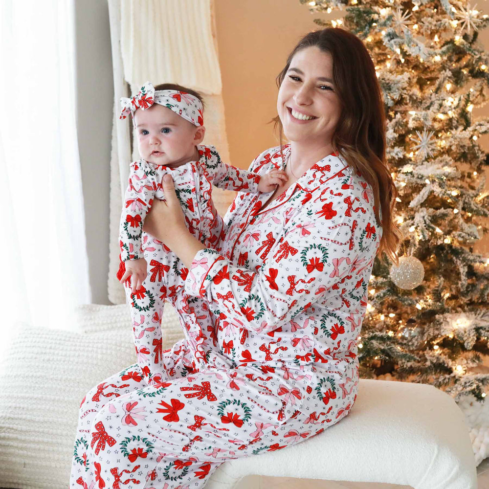 bow and wreath two piece pajama set for women 