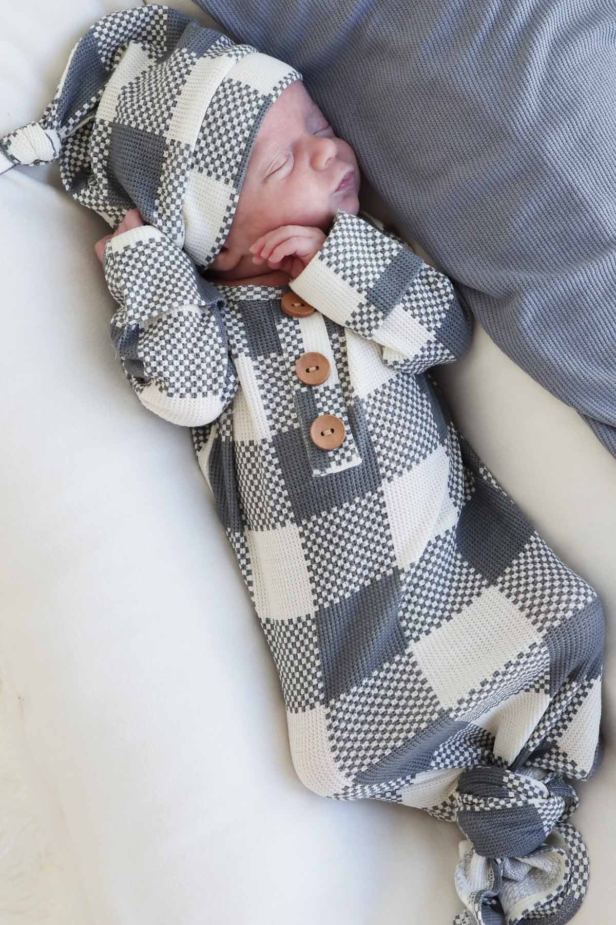 knot gowns collection button image