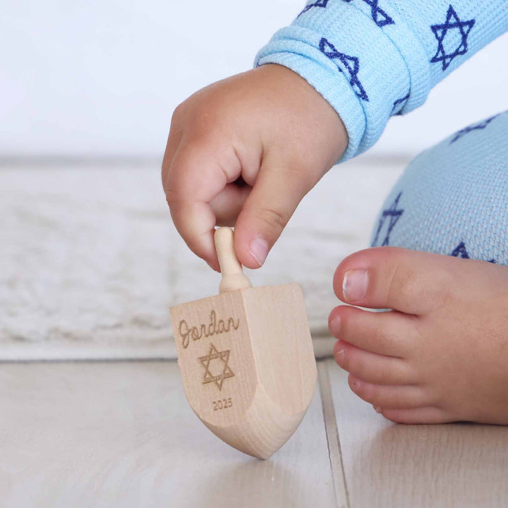 personalized hanukkah dreidel for kids with name, star of david and year 