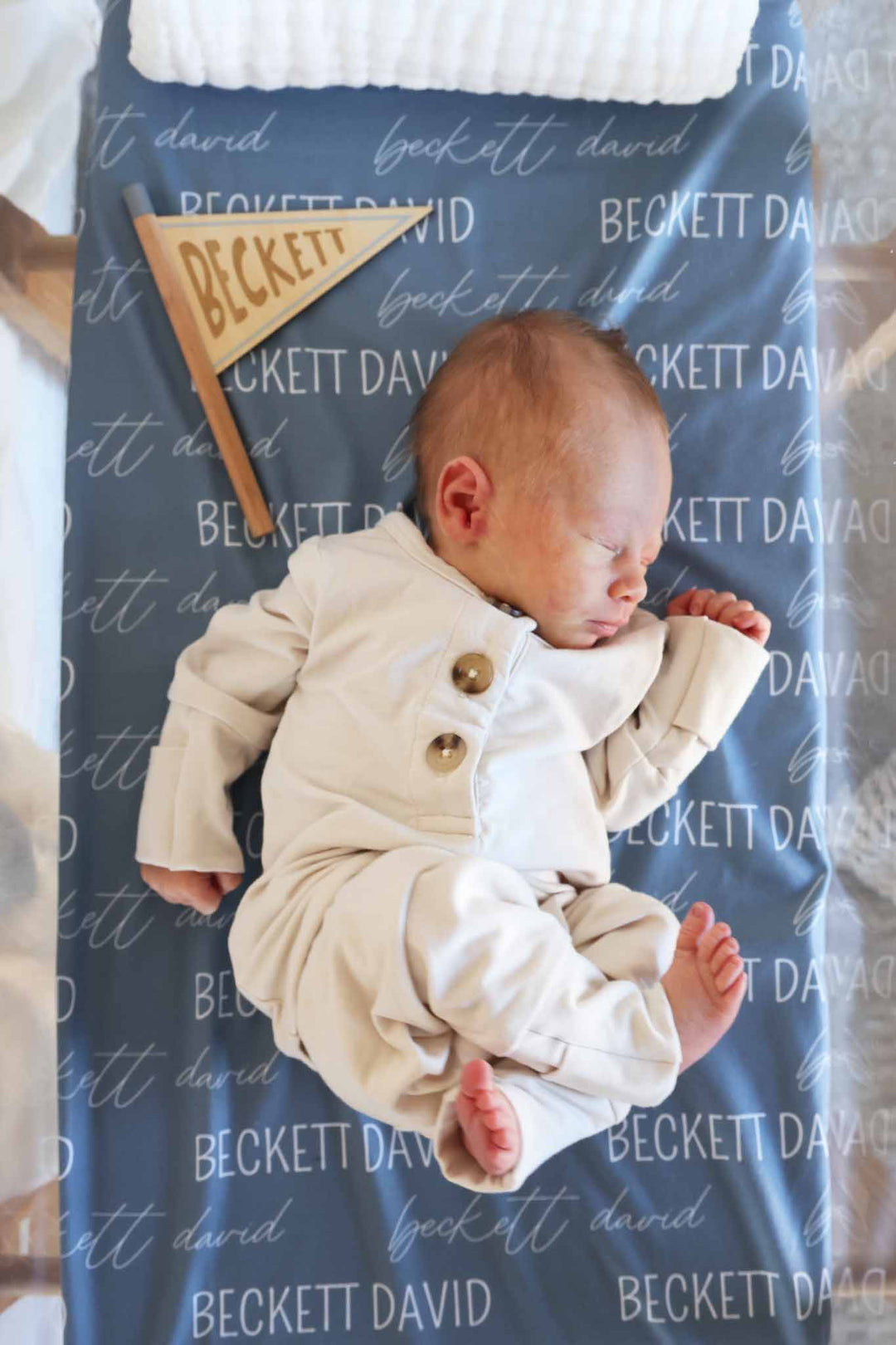 personalized baby name wood sign flag shaped with detachable round stand for newborn pictures 