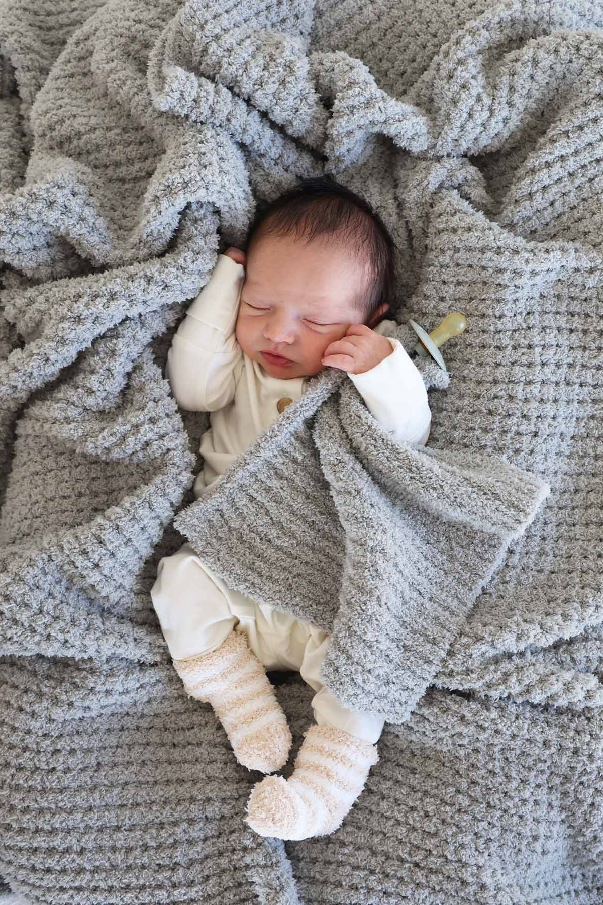 CuddleLane™ Luxe Waffle Blankets | Moon