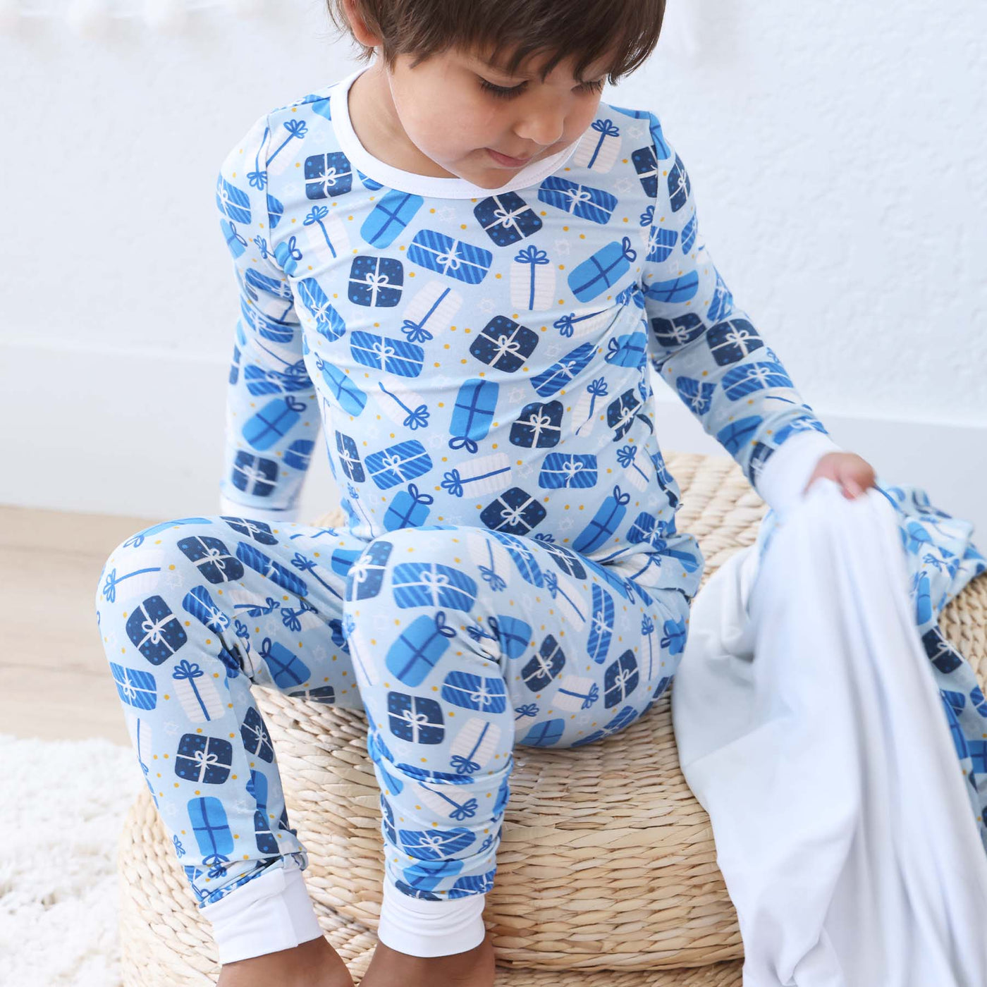 hanukkah two piece pajama set 