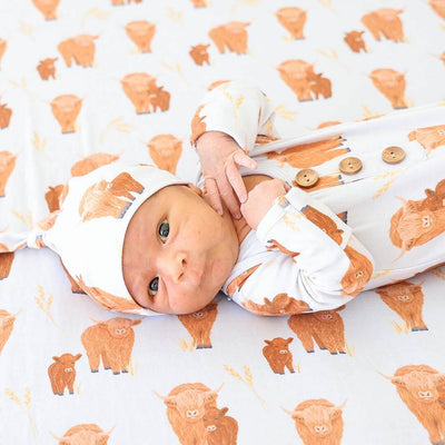 highland cow printed crib sheet for baby 
