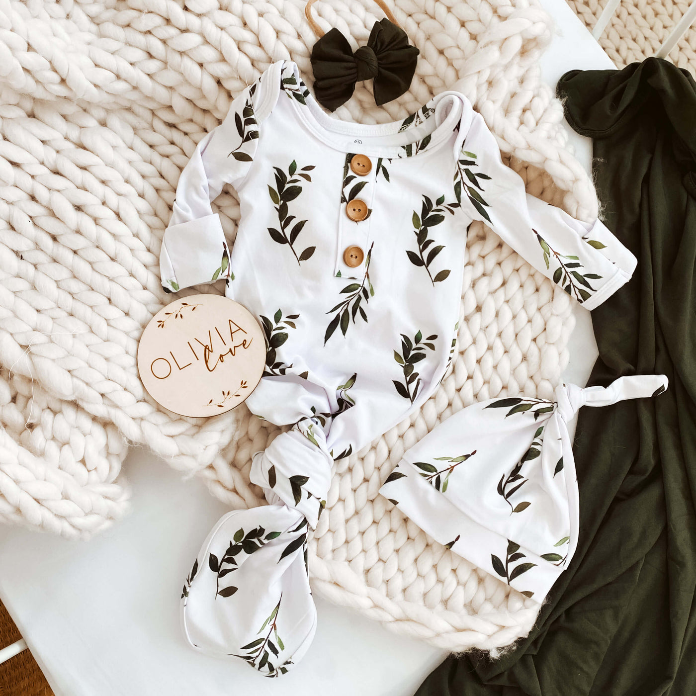 greenery newborn knot gown and hat set 