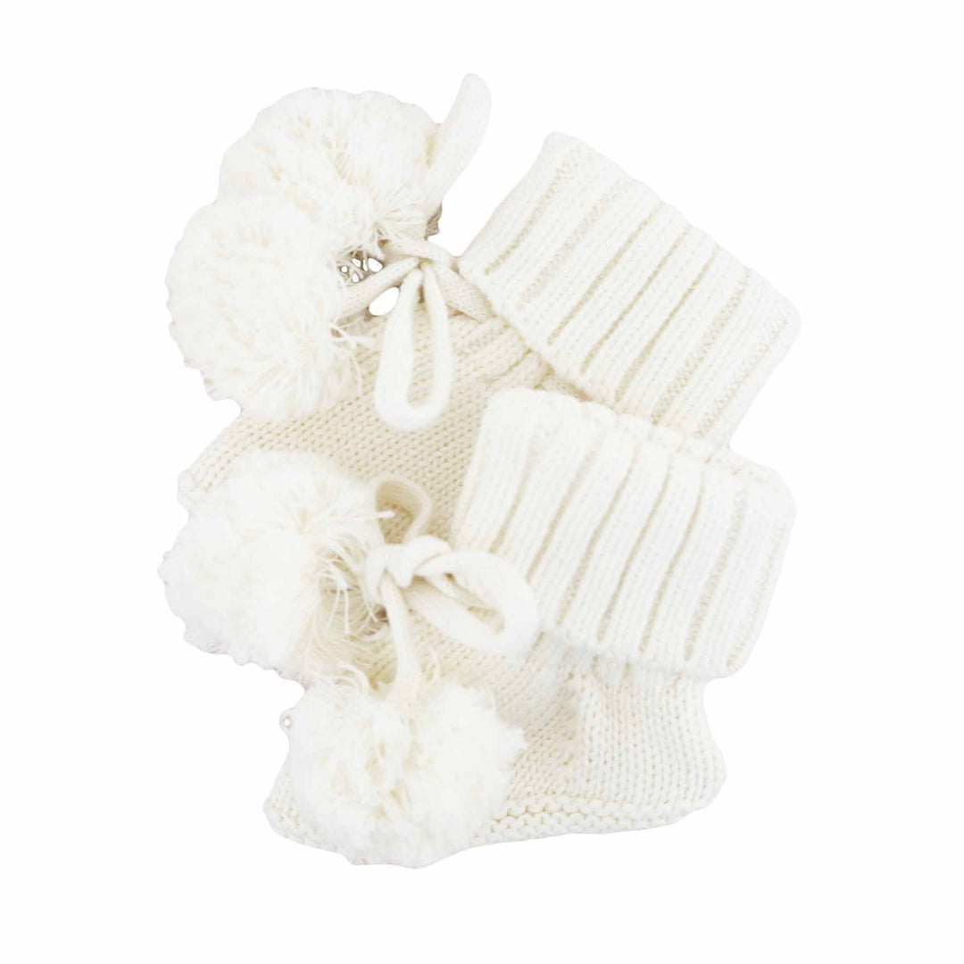 ivory knit pom pom booties for babies