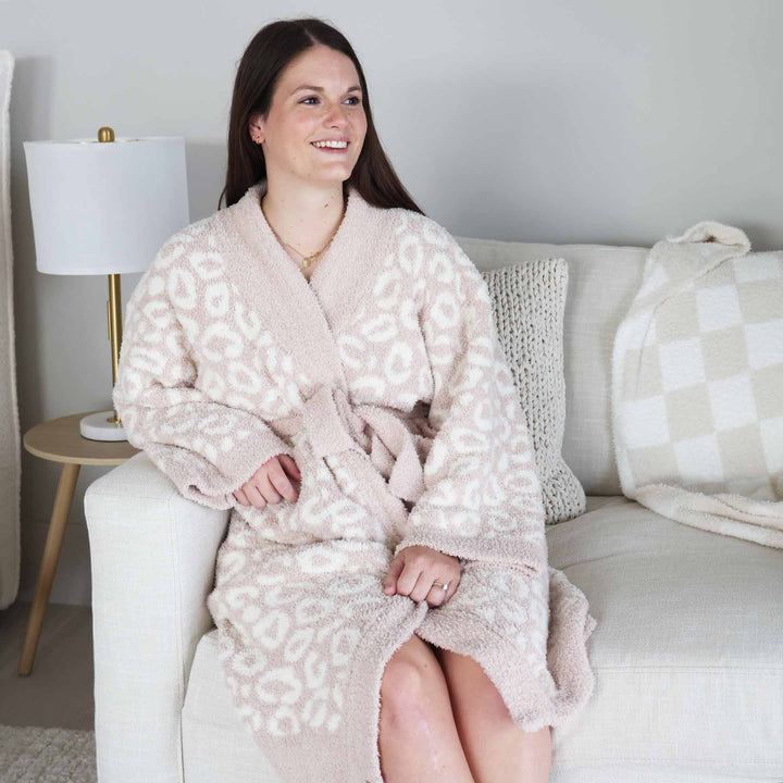 tan and white leopard cuddlelane luxe blanket