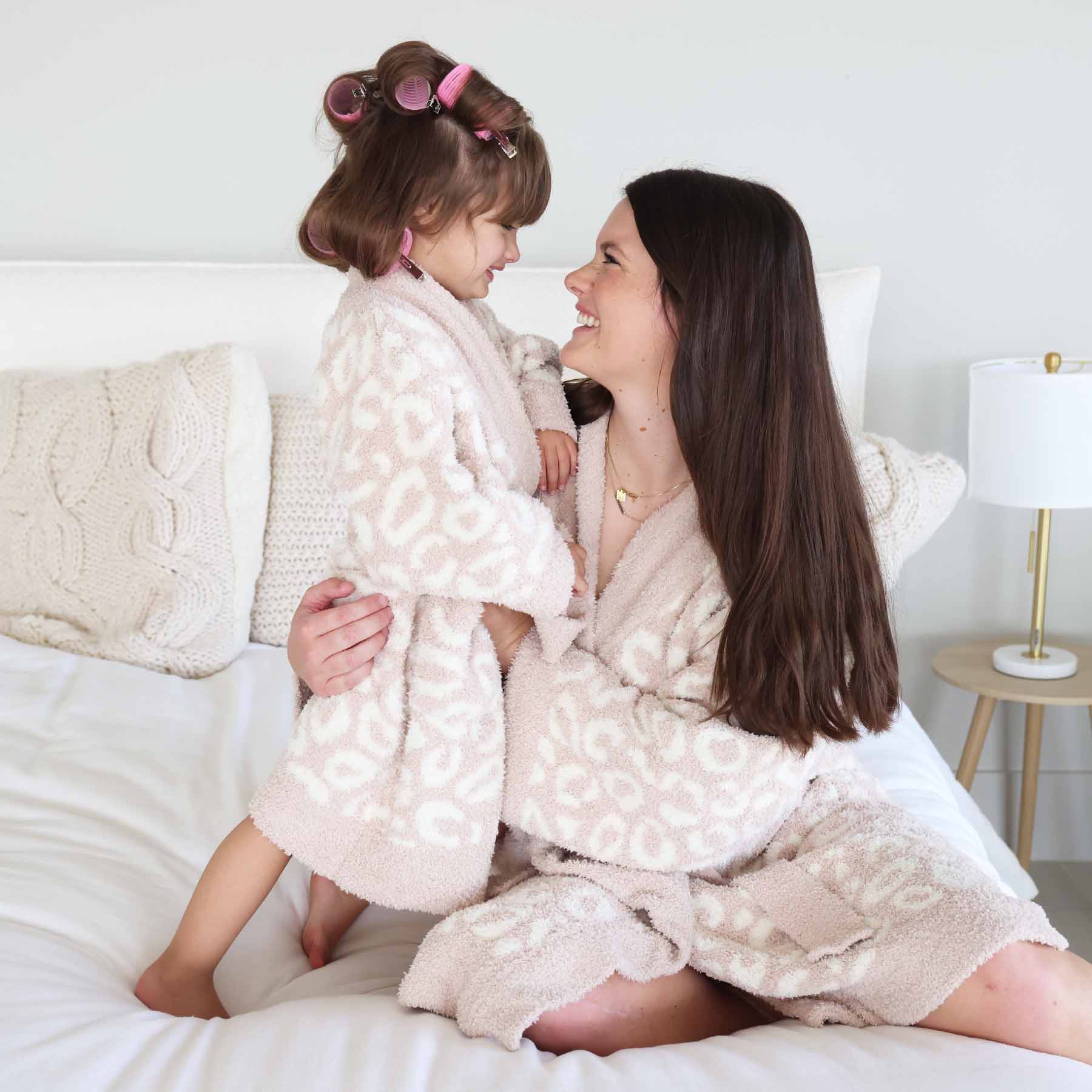 CuddleLane™ Adult Robe | Leopard