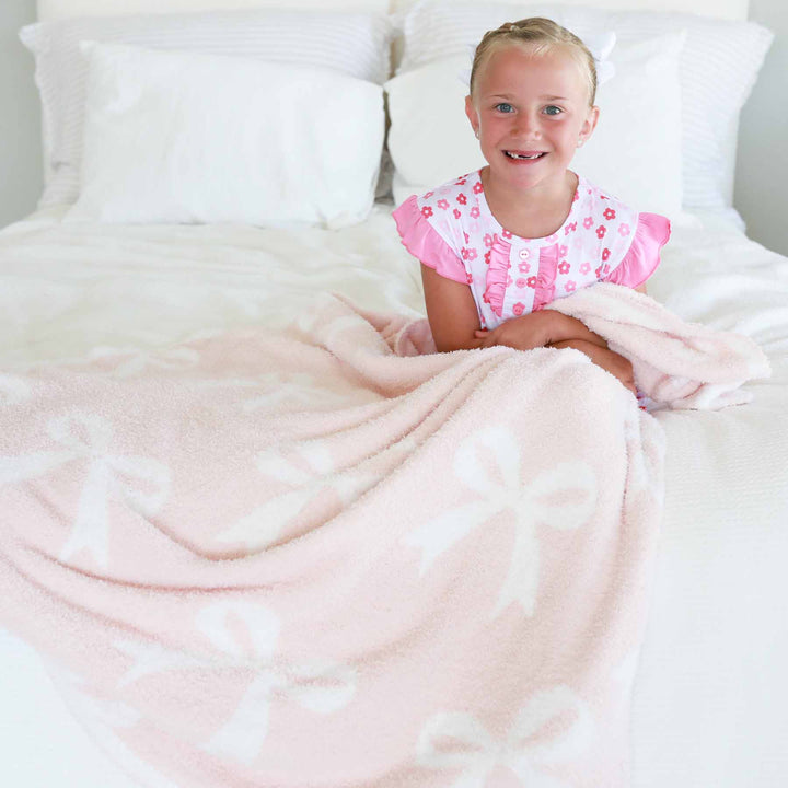 light pink cuddle lane bow blanket 