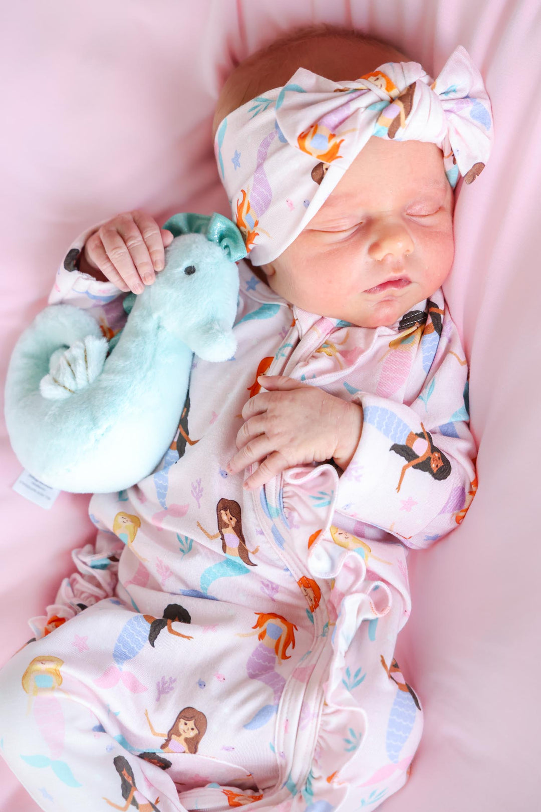 mermaids print knit bow headwrap, back view