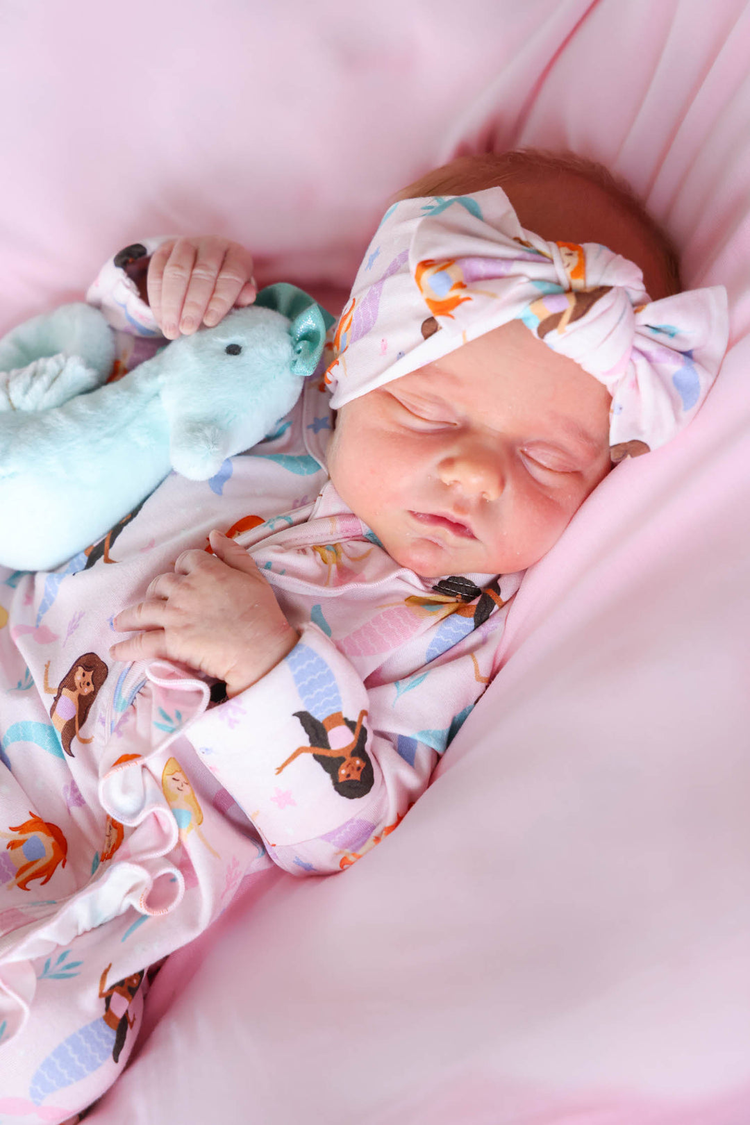 let's be mermaids knit bow headwrap, lifestyle detail photo