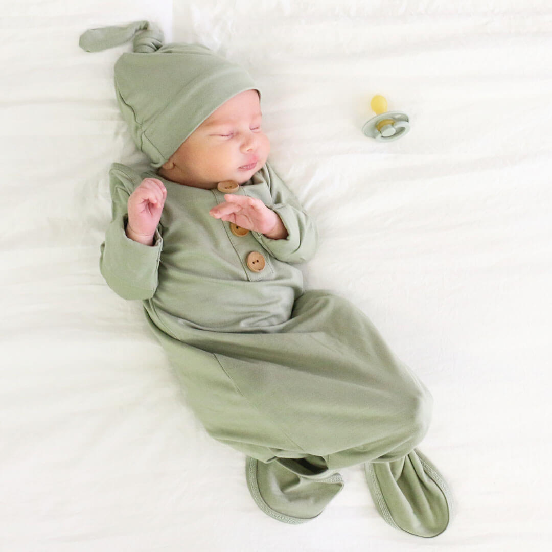 moss baby knot gown and hat set 