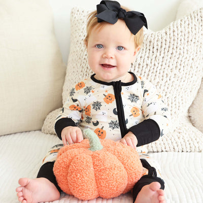 neutral pajama romper for kids with pumpkins, ghosts and spiderwebs