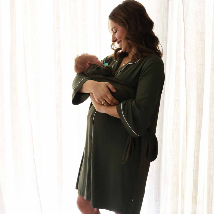 green labor & delivery gown for women 