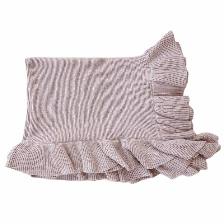 knit blanket with ruffle iris