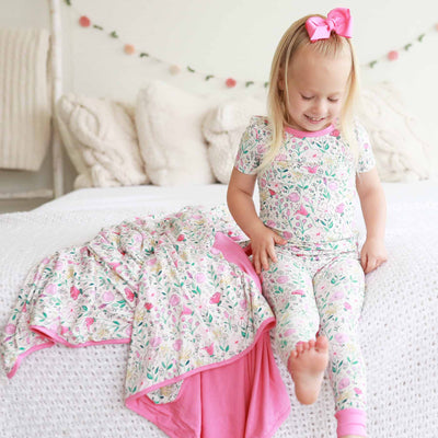 dainty floral two piece pajama set for girls