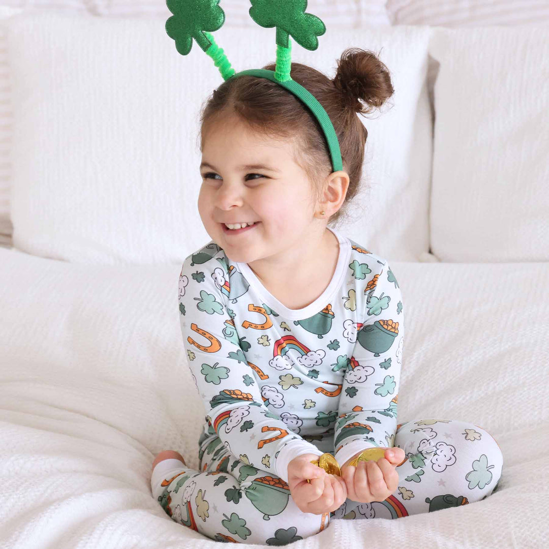 pinch proof two piece pajama set for kids made of bamboo 