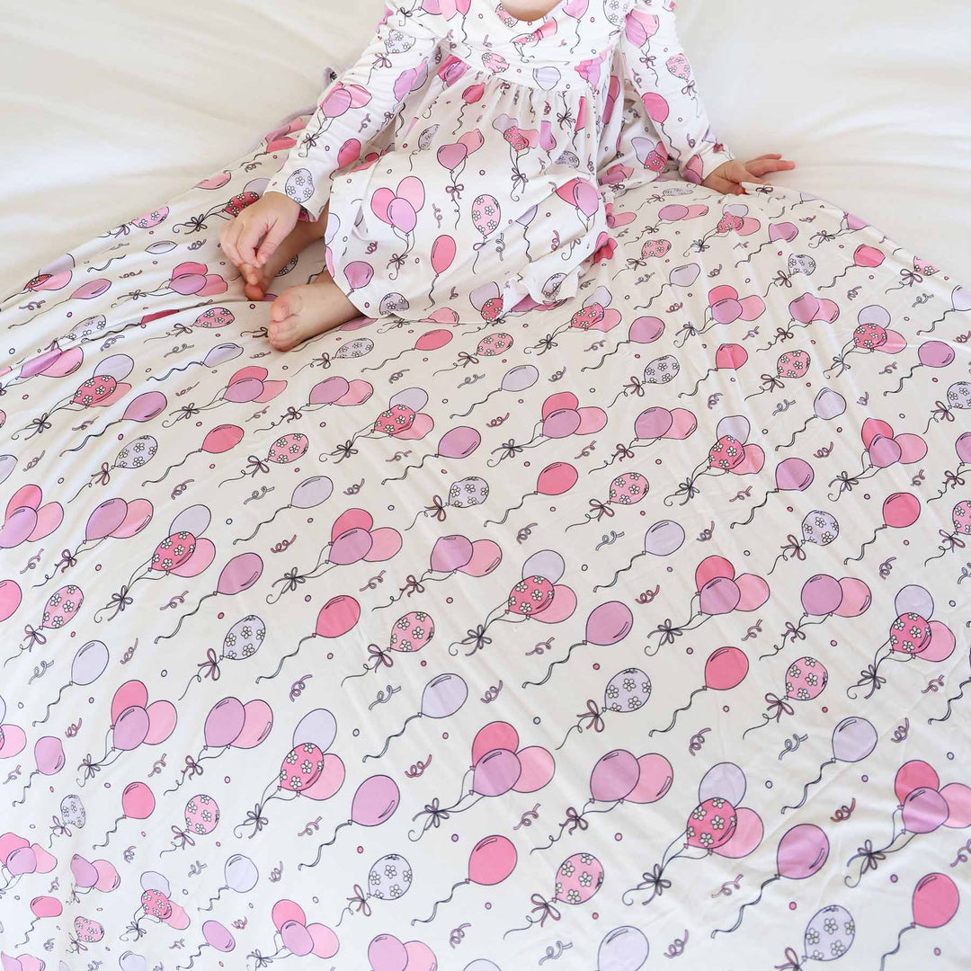 pink balloon and streamer double sided bamboo blanket for girls 