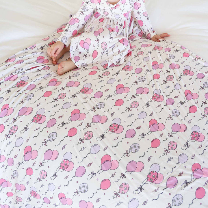 pink balloon and streamer double sided bamboo blanket for girls 