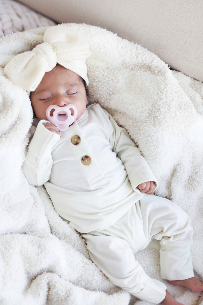 2pc Bamboo Button Top & Bottom | Caden Lane