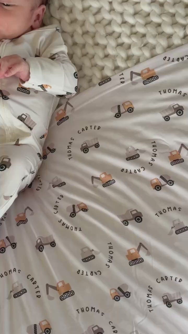 little builder zipper footie video