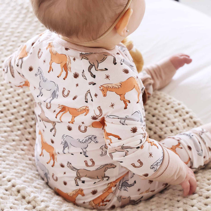 horse and horseshoe zip romper pajama