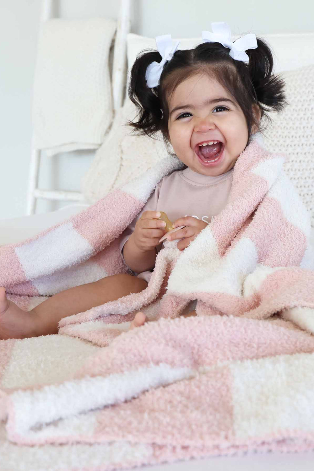 rose stripe cuddlelane luxe microfiber blanket for girls 