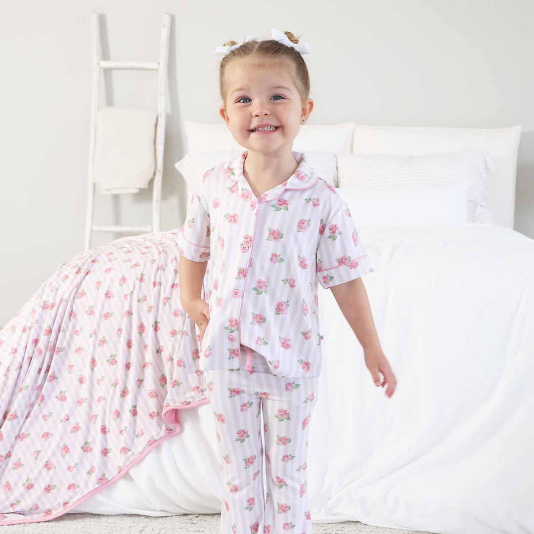 rosy and cozy two piece pajama set for girls with collar and flare pants