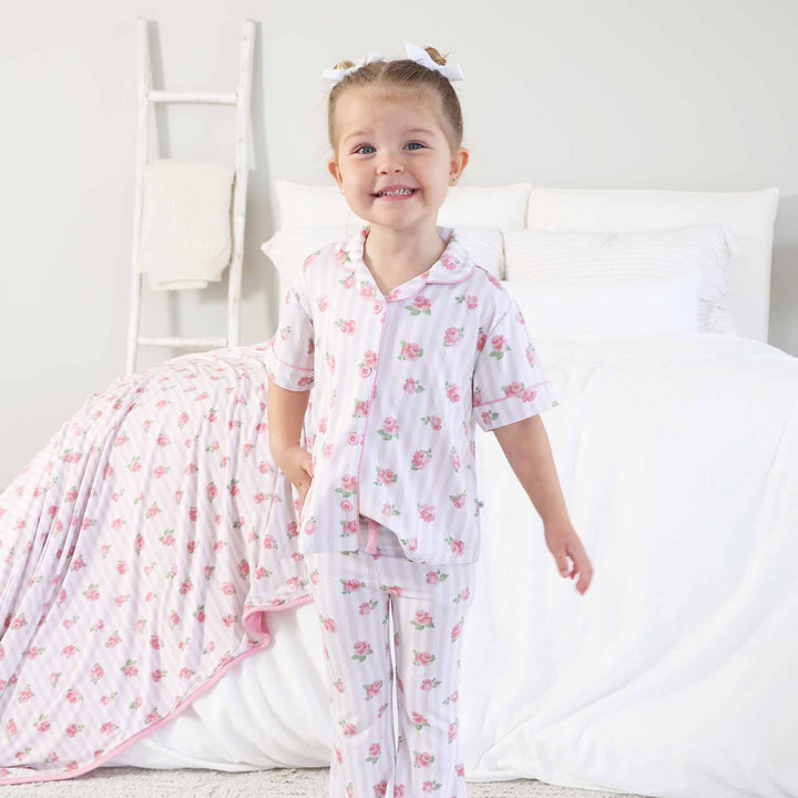 rosy and cozy two piece pajama set for girls with collar and flare pants