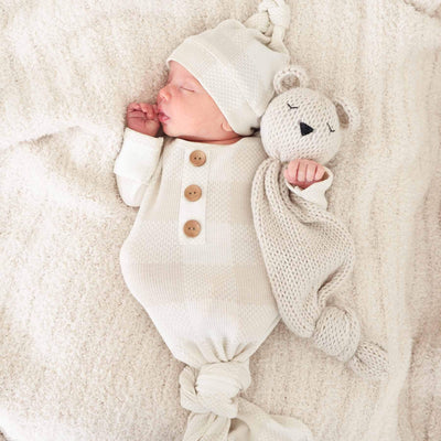 sand check newborn waffle knot gown 