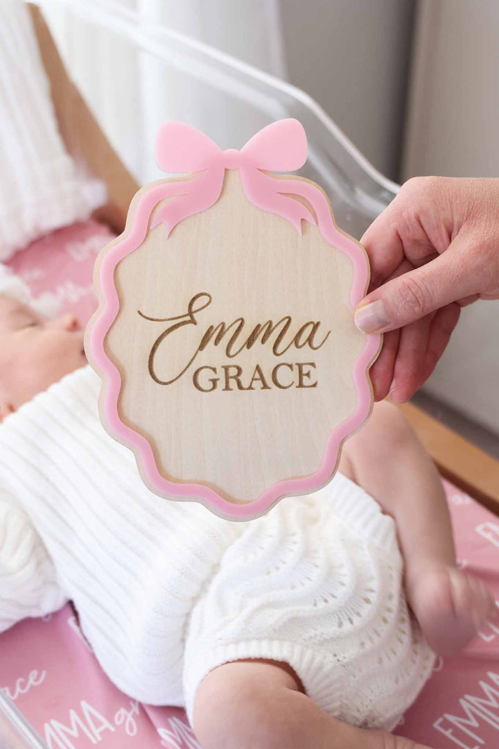 scalloped bow name sign for baby girls 