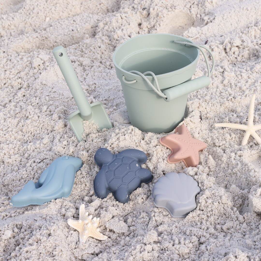 beach bucket with personalized shovel seafoam