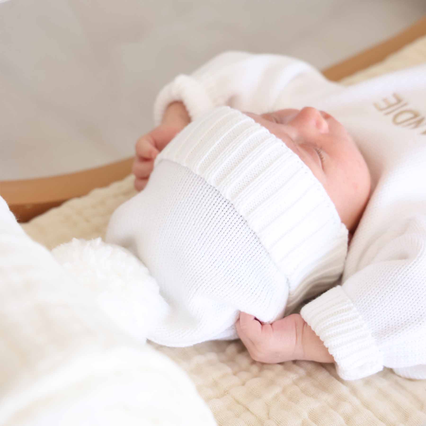 Knit Baby Pom Pom Beanie | Snow