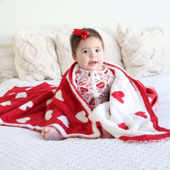 cuddlelane luxe blanket red and white hearts