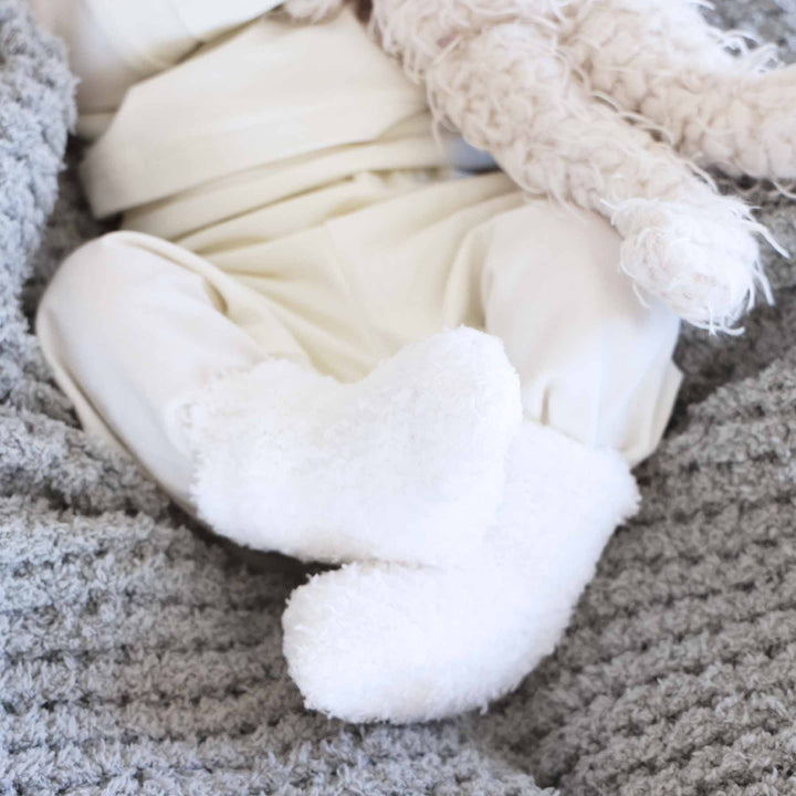 white fuzzy socks for babies