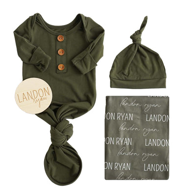 green knot gown bundle with personalized swaddle and wood sign